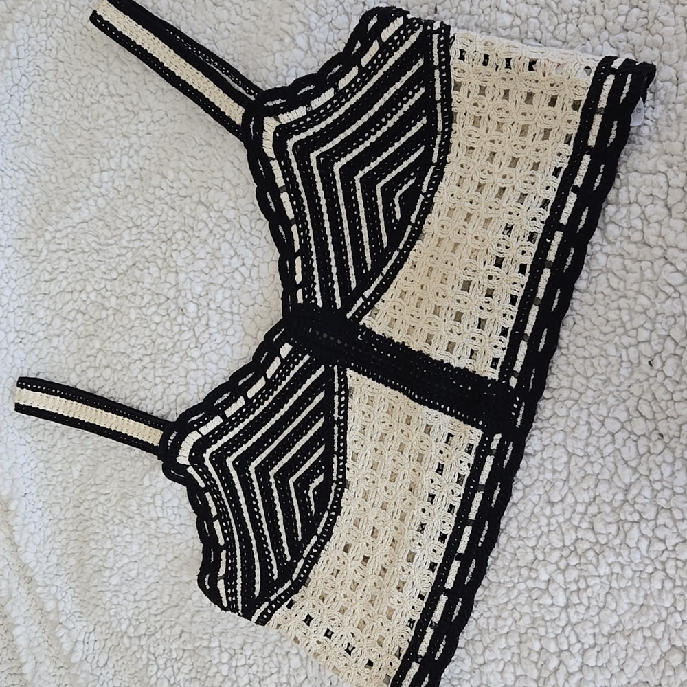 Jason Wu Cropped Eyelet Crochet Crop Top in Black & Cream size 8 NEW